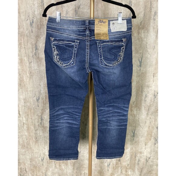 Silver Jeans Womens Sz 29 Blue Aiko Low Rise Capri Dark Wash Denim Pants NWT - Picture 3 of 8